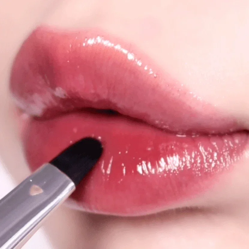 Amuse - Lip and Liner Brush - Image 3