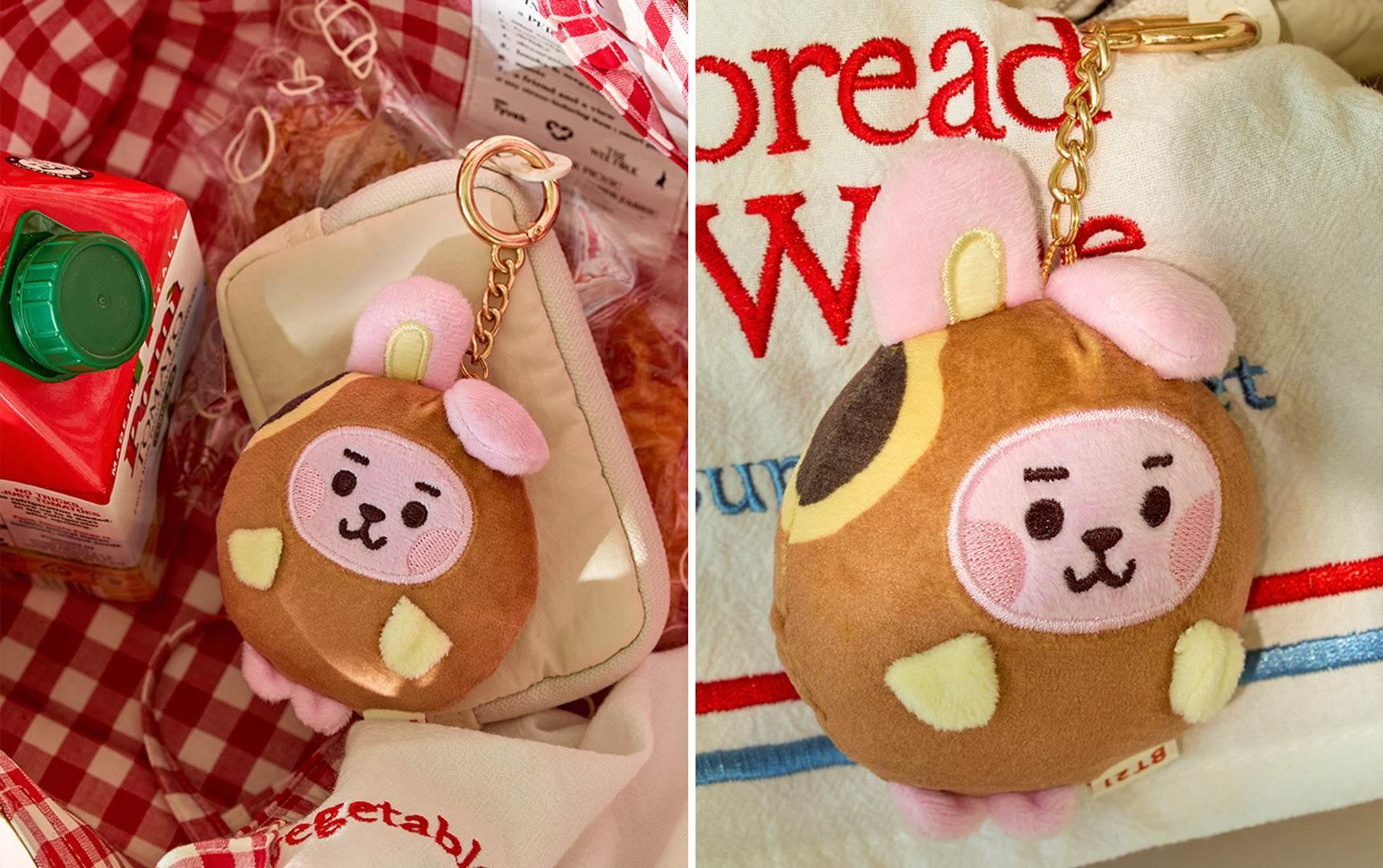 BT21 - COOKY Bakery Plush Keyring - Image 3