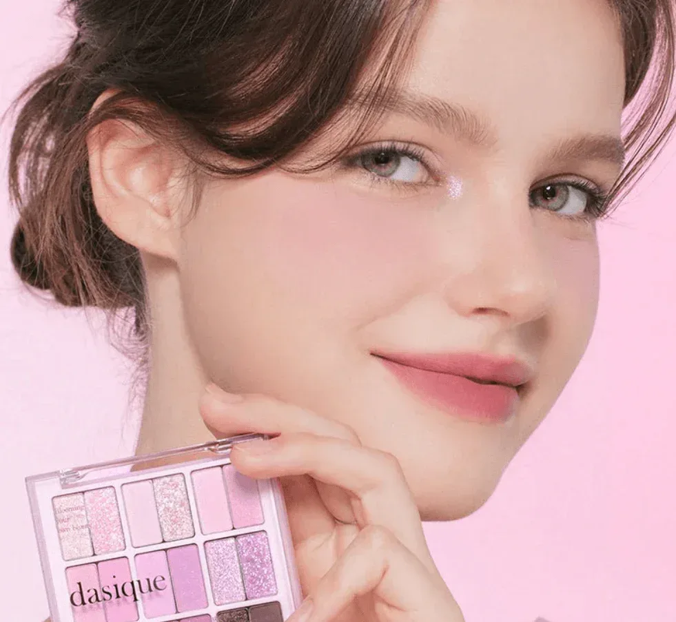 Dasique - 18 Berry Smoothie Shadow Palette - Image 3