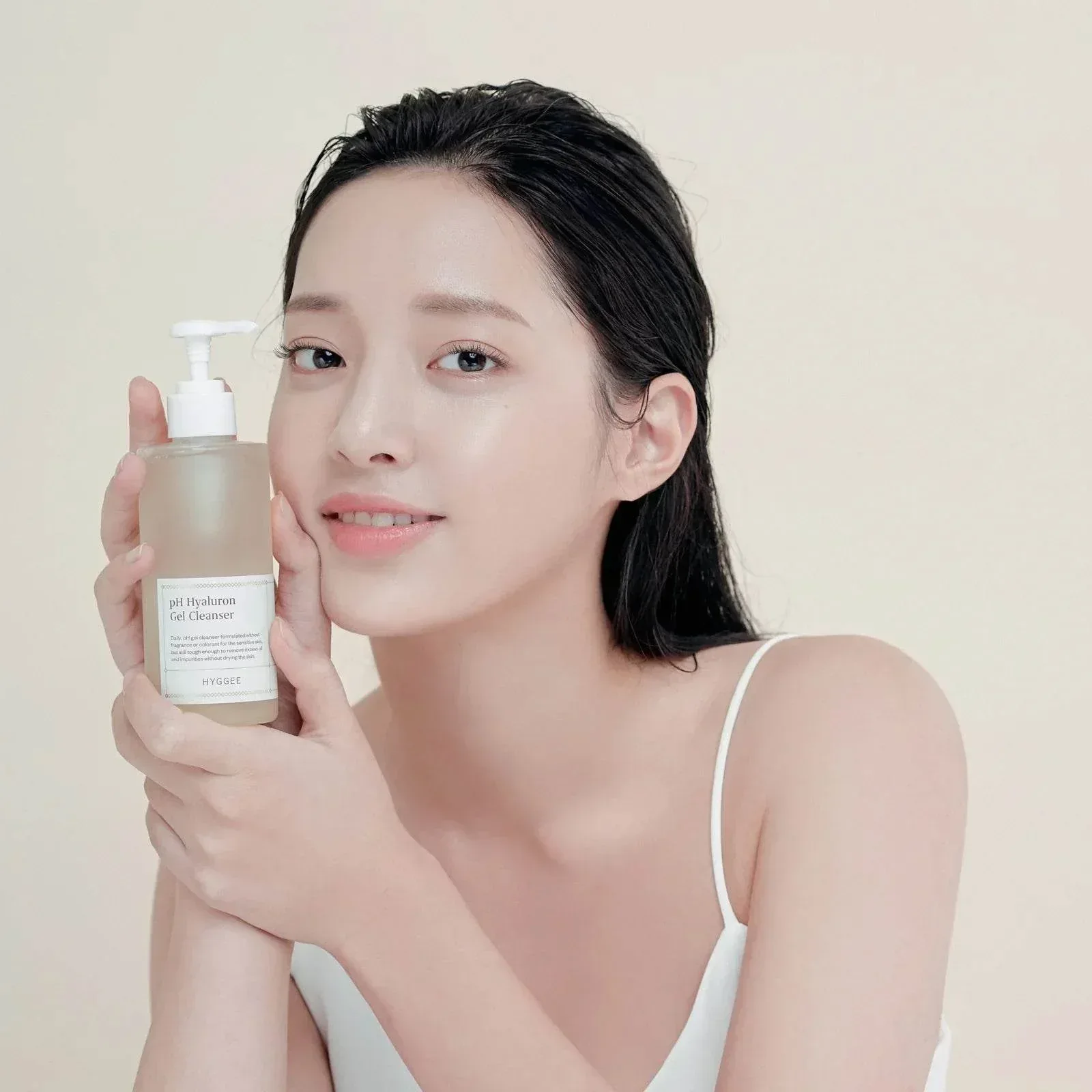 Hyggee - pH Hyaluron Gel Cleanser 400ml - Image 2