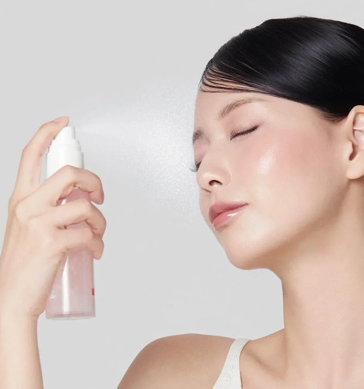 Medicube - PDRN Pink Collagen Glow Jelly Mist Serum 100ml - Image 2