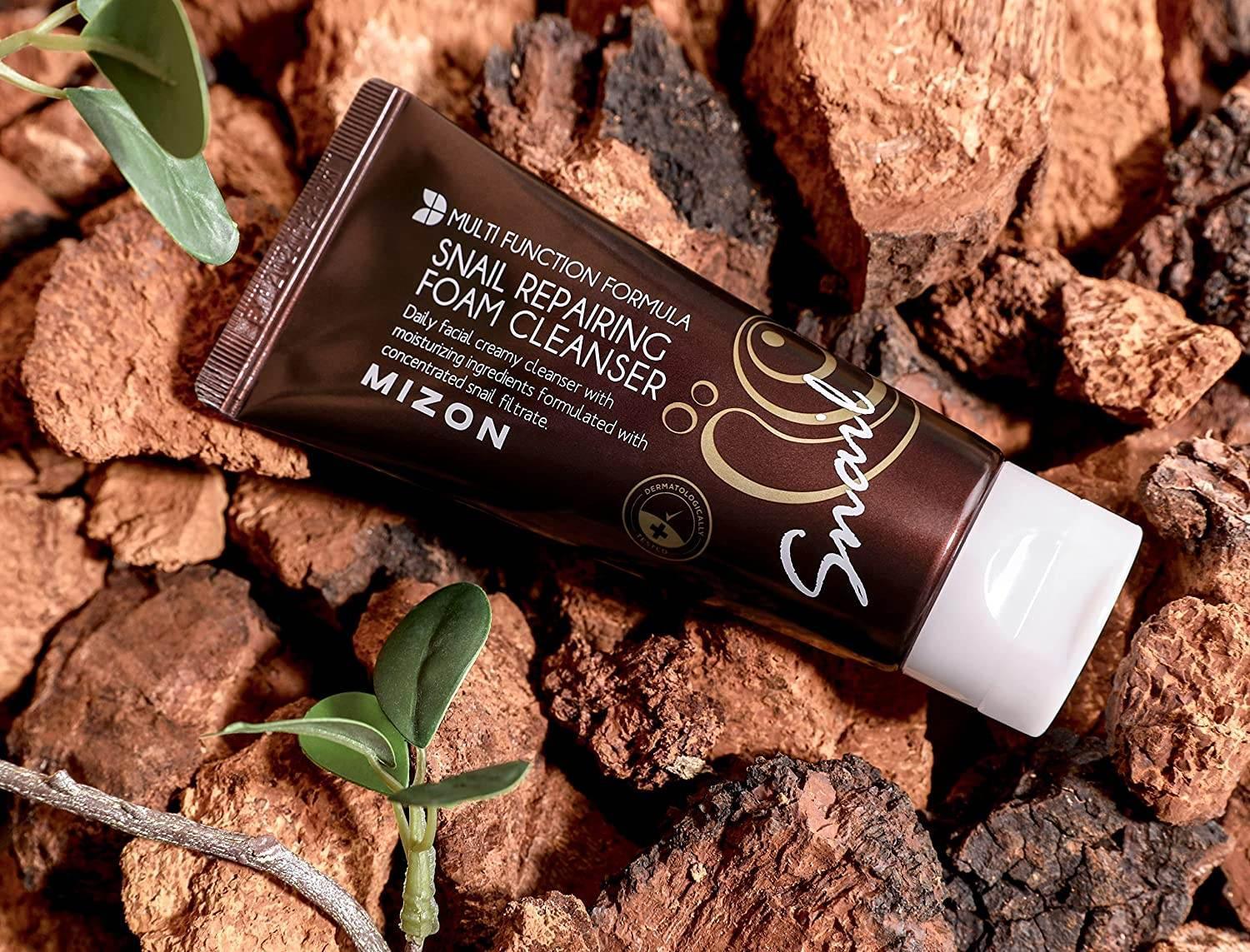 Mizon - Snail Repairing Foam Cleanser 62g - Image 3